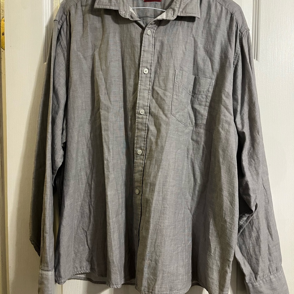 UNTUCKit Men's Casual Gray Button-Down Shirt